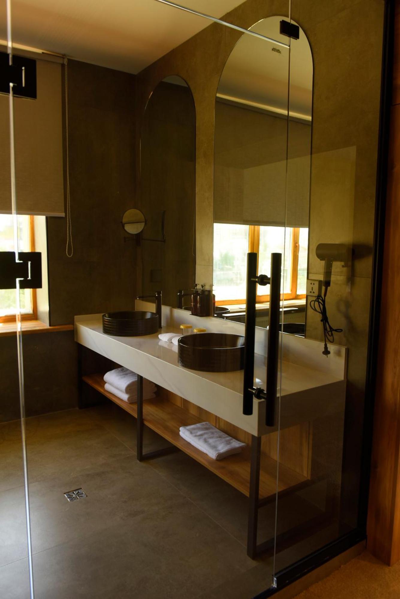 Ulaanbaatar Hotel エクステリア 写真