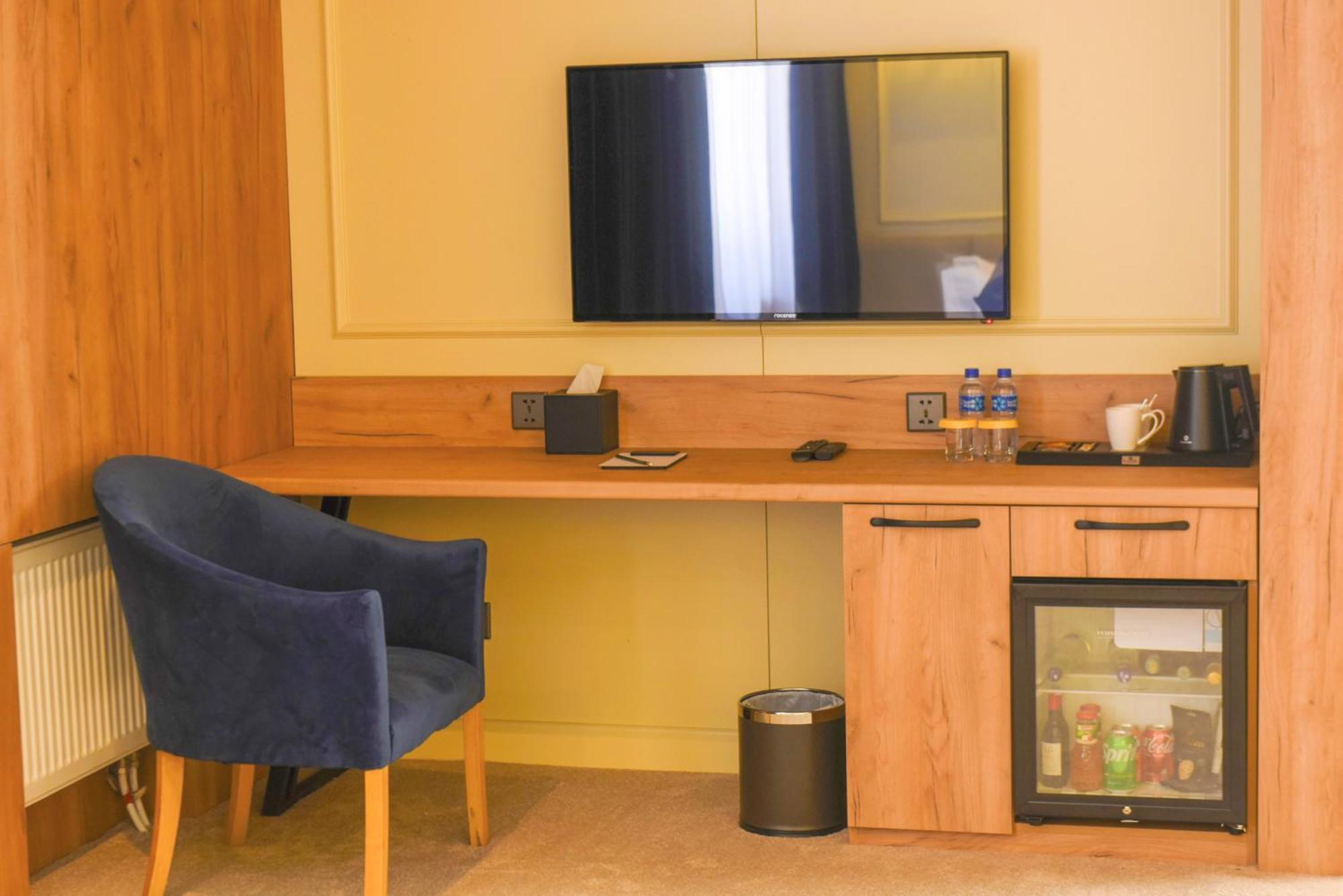 Ulaanbaatar Hotel エクステリア 写真