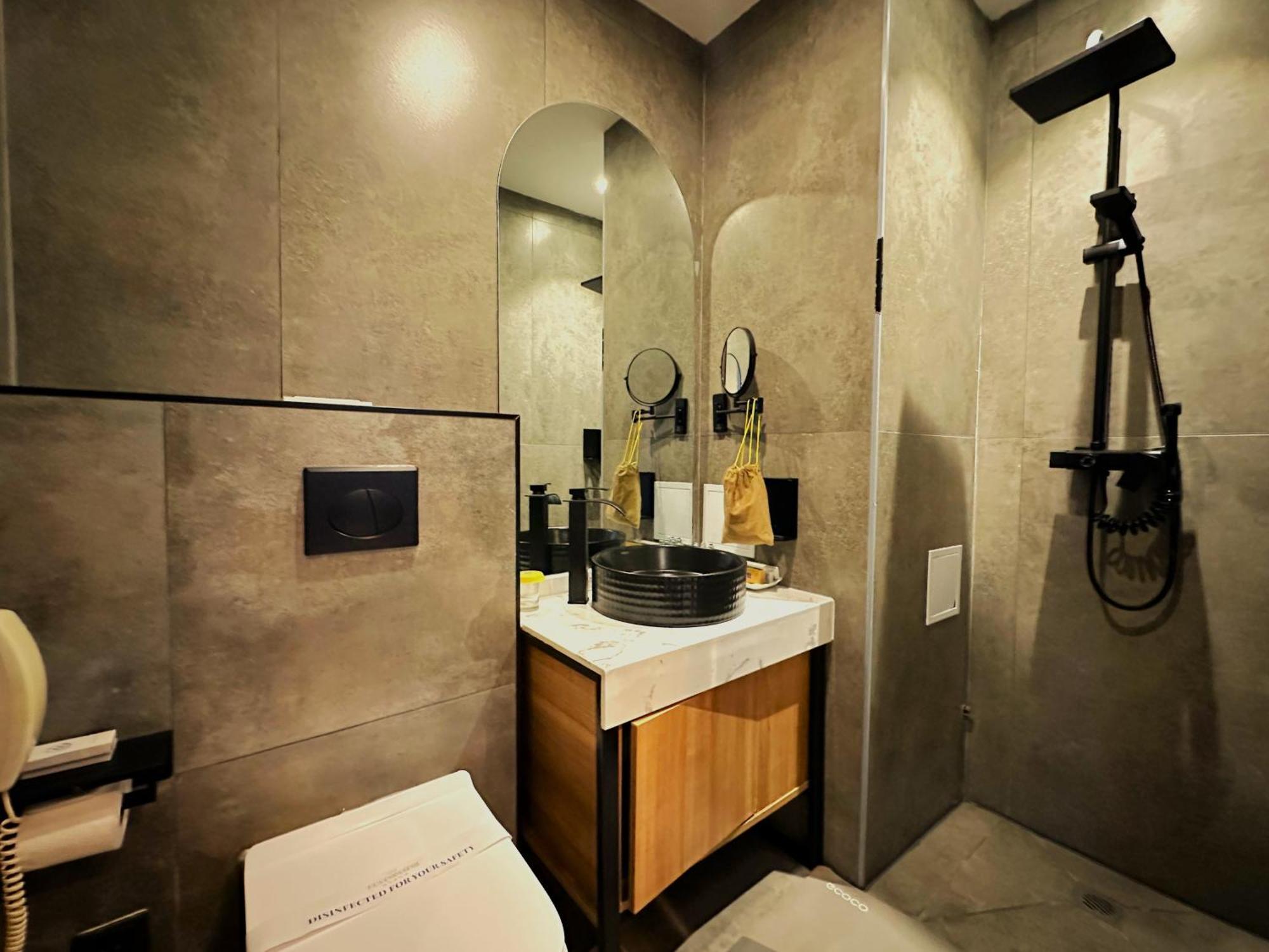 Ulaanbaatar Hotel エクステリア 写真